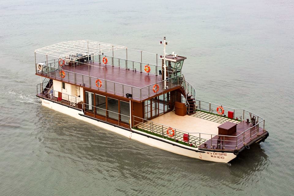 Water transportation,Boat,Vehicle,Watercraft,Ship,Wheel,Automotive wheel system,Flotel,Floating production storage and offloading,Naval architecture