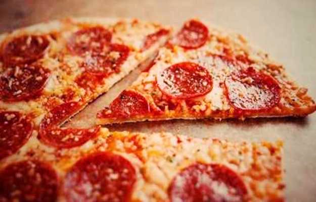 Dish,Cuisine,Food,Pizza,Pizza cheese,Ingredient,California-style pizza,Sicilian pizza,Pepperoni,Flatbread