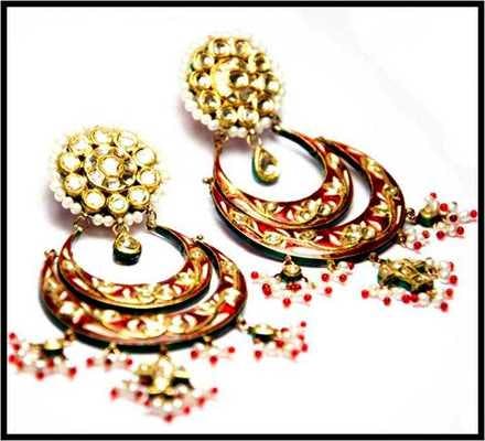 Jewellery,Body jewelry,Fashion accessory,Earrings,Gold,Gemstone,Diamond,Metal