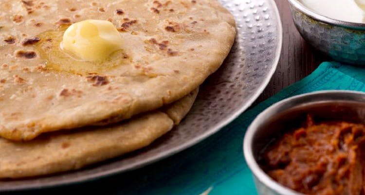 Dish,Food,Cuisine,Ingredient,Naan,Roti,Kulcha,Paratha,Flatbread,Chapati