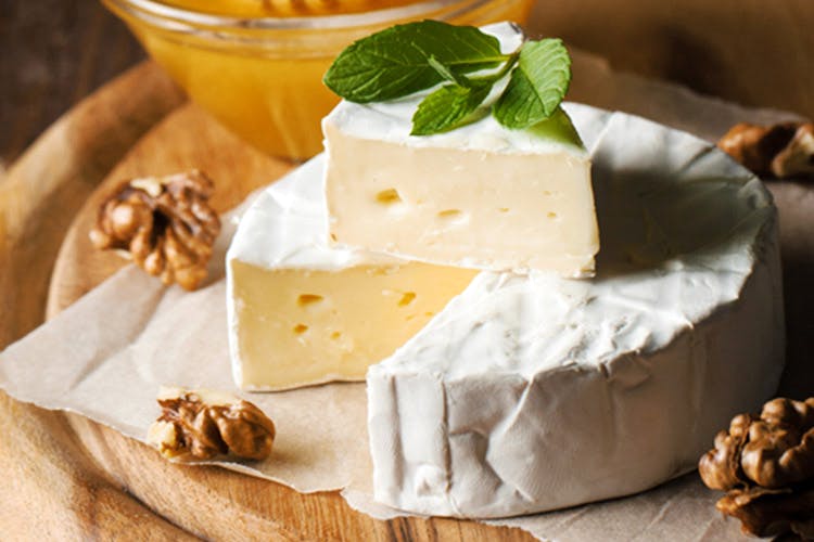 Food,Dish,Ingredient,Cuisine,Dairy,Cheese,Beyaz peynir,Brie,Dessert,Camembert Cheese