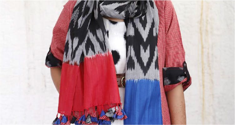 Clothing,Scarf,Stole,Blue,Red,Pink,Shawl,Outerwear,Fashion accessory,Textile