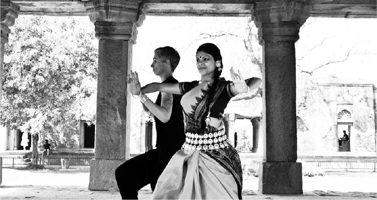 Photograph,Black-and-white,Dance,Monochrome photography,Photography,Performing arts,Monochrome,Stock photography,Event,Style