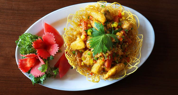 Dish,Food,Cuisine,Ingredient,Produce,Thai fried rice,Staple food,Recipe,Thai food,Mì quảng