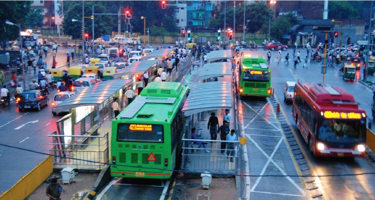 Transport,Mode of transport,Vehicle,Urban area,Metropolis,Metropolitan area,Traffic,Thoroughfare,Public transport,Pedestrian