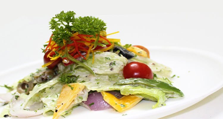 Dish,Food,Cuisine,Garden salad,Salad,Ingredient,Vegetable,Produce,Caesar salad,Iceburg lettuce