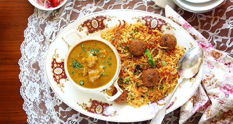 Dish,Food,Cuisine,Ingredient,Biryani,Curry,Produce,Indian cuisine,Hyderabadi biriyani,Meat