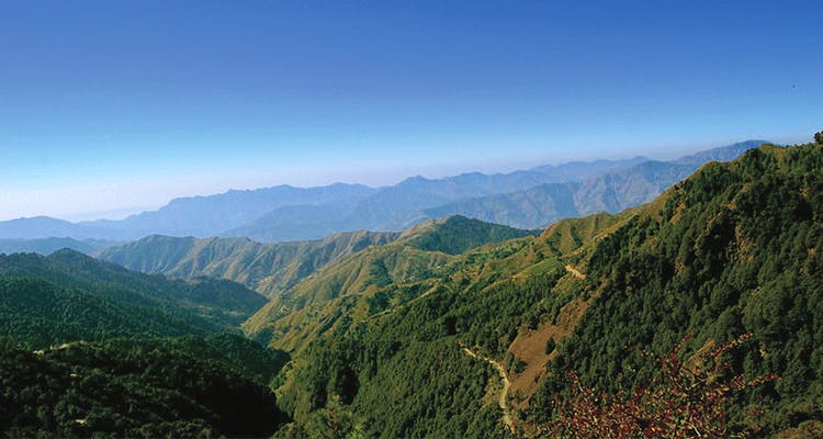 Mountainous landforms,Mountain,Sky,Nature,Hill station,Mountain range,Ridge,Highland,Hill,Wilderness