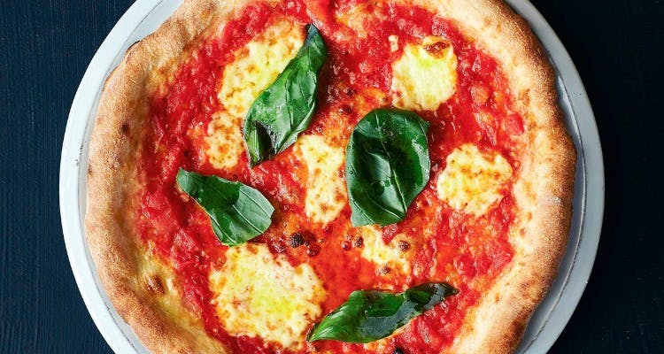 Dish,Pizza,Food,Cuisine,Pizza cheese,Ingredient,California-style pizza,Italian food,Sicilian pizza,Flatbread