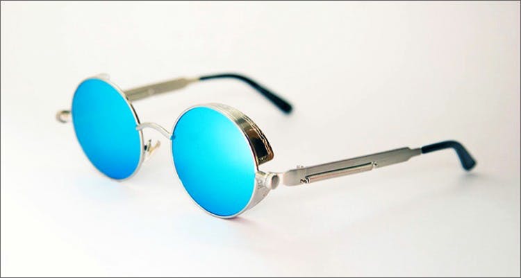 Eyewear,Sunglasses,Glasses,Blue,Aqua,Personal protective equipment,Turquoise,Product,Azure,Teal