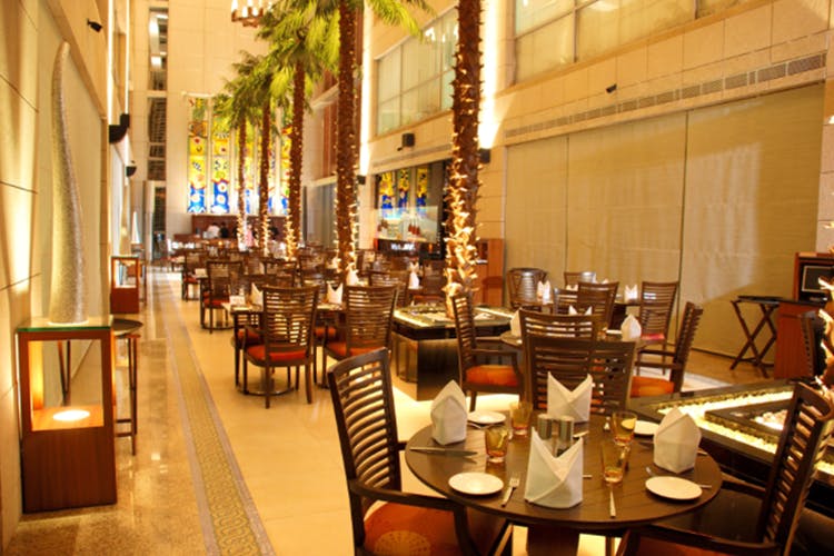 Restaurant,Table,Building,Function hall,Interior design,Lobby,Rehearsal dinner,Café,Room,Cafeteria