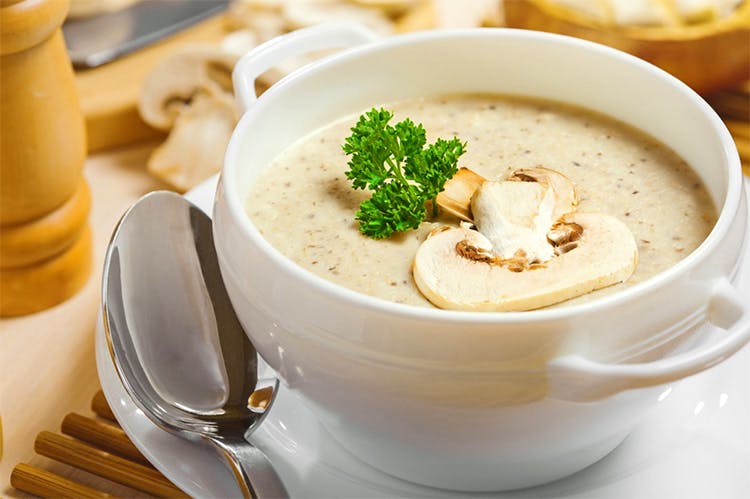 Dish,Food,Cuisine,Ingredient,Cream of mushroom soup,Soup,Comfort food,Clam chowder,Cream,Vichyssoise