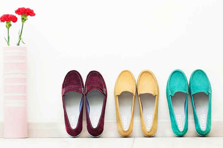 Footwear,Shoe,Turquoise,Pink,Slipper,Ballet flat,Sandal