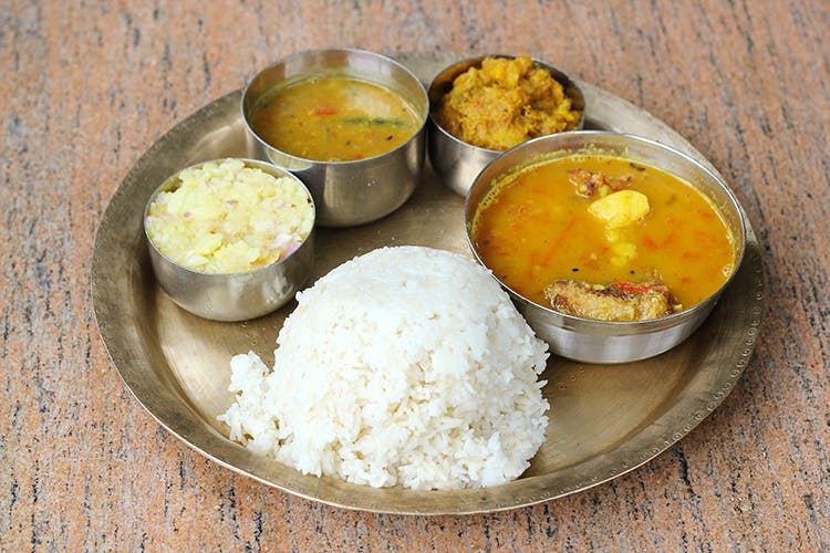 Dish,Food,Cuisine,Ingredient,Steamed rice,Meal,Produce,Indian cuisine,Idli,Dal