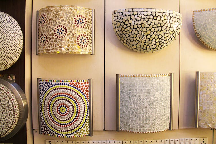 Lampshade,Lighting accessory,Ceiling,Wall,Circle,Font,Light fixture,Lamp,Room,Pattern