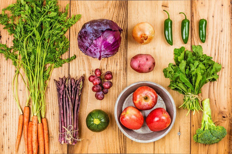 Natural foods,Food,Vegetable,Leaf vegetable,Vegan nutrition,Superfood,Local food,Whole food,Vegetarian food,Radish