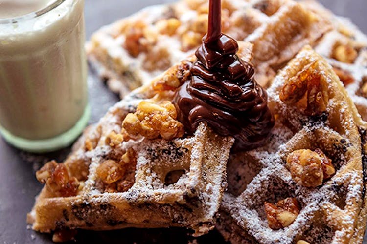15 Cafes Serving Waffles & Pancakes In All The Flavours We Love LBB