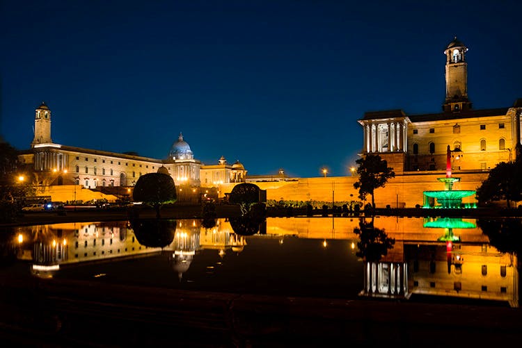 Night,Sky,Landmark,Town,City,Reflection,Light,Architecture,Lighting,River