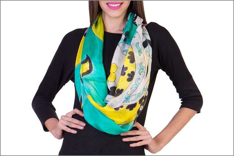 Scarf,Clothing,Green,Stole,Yellow,Turquoise,Outerwear,Neck,Fashion accessory,Shawl