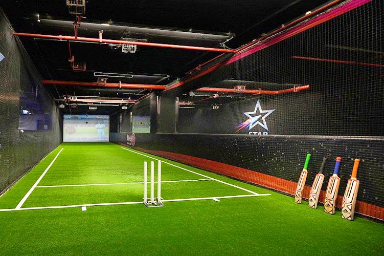 Sport venue,Stadium,Soccer-specific stadium,Grass,Artificial turf,Goal,Ball game,Sports equipment,Architecture,Sports