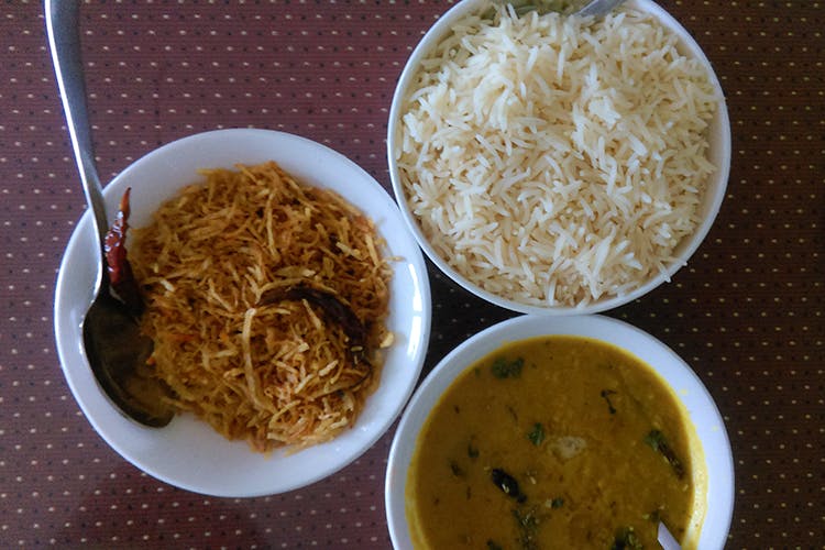 Dish,Food,Cuisine,Ingredient,Idiyappam,Mee siam,Indian cuisine,Noodle,Produce,Meal