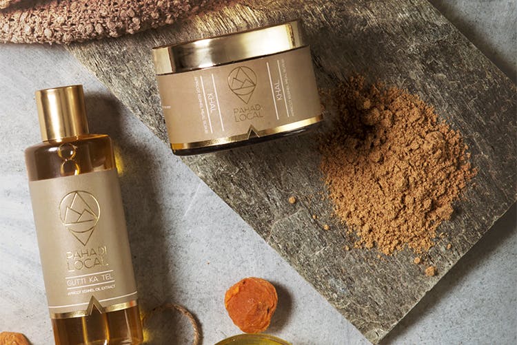 Apricot Kernel Oil, Scrub & Jamun Honey By Pahadi Local LBB, Delhi