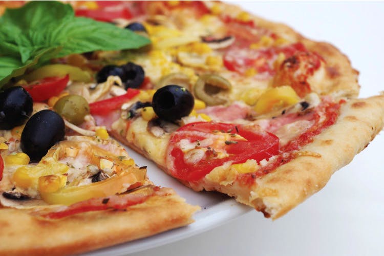 Dish,Pizza,Food,Cuisine,Pizza cheese,California-style pizza,Ingredient,Flatbread,Italian food,Tarte flambée