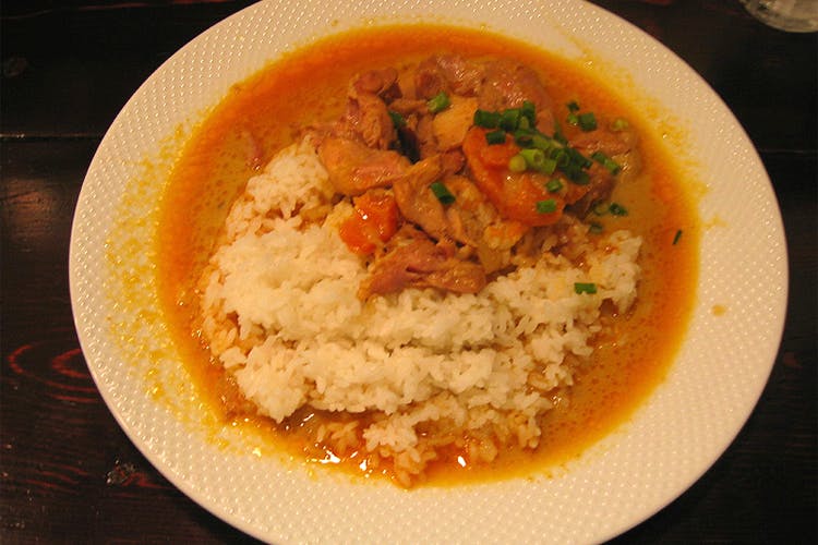 Dish,Cuisine,Food,Curry,Ingredient,Red curry,Étouffée,Gumbo,Produce,White rice
