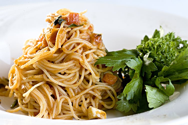 Dish,Food,Cuisine,Noodle,Spaghetti,Capellini,Taglierini,Spaghetti aglio e olio,Bigoli,Ingredient
