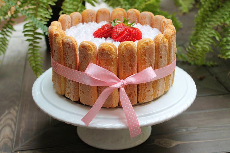 Cake Delivery in Gurgaon at Rs. 349/- | 1 hrs Delivery | 100% Eggless