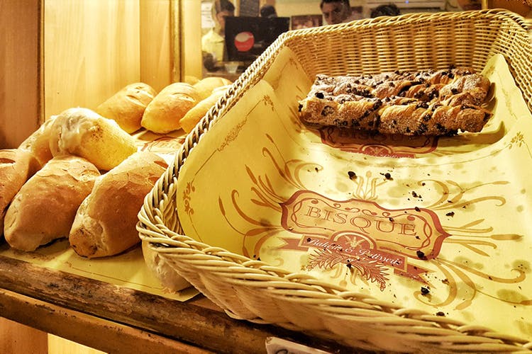 Food,Cuisine,Dish,Bakery,Ingredient,Sourdough,Bread,Soda bread,Baking,Dessert