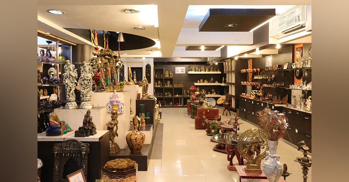 Trimurti: Maharashtra Emporium | LBB