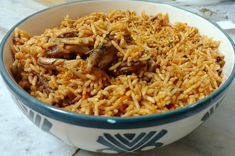 Dish,Puliyogare,Food,Spiced rice,Cuisine,Ingredient,Hyderabadi biriyani,Rice,Biryani,Kabsa