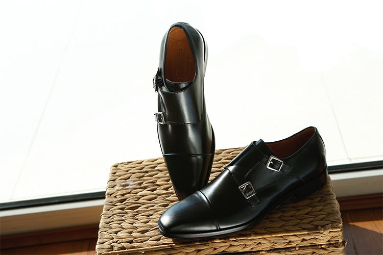 Footwear,Shoe,Dress shoe,Brown,Oxford shoe,Buckle,Brand,Leather