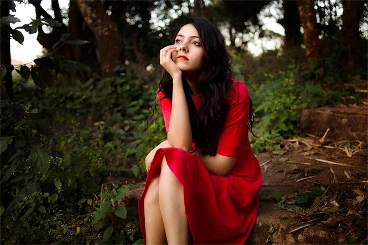 People in nature,Nature,Red,Lady,Beauty,Sitting,Photo shoot,Black hair,Photography,Tree