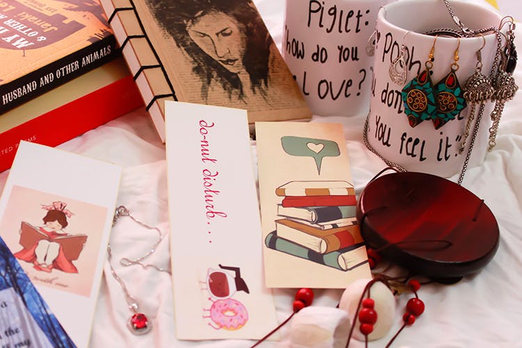 Cup,Coffee cup,Mug,Drinkware,Table,Teacup,Tableware,Cup,Illustration,Book