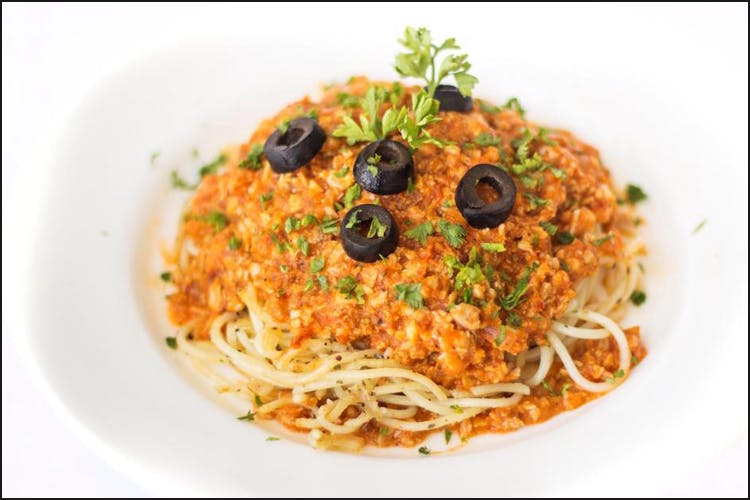 Food,Cuisine,Dish,Ingredient,Capellini,Spaghetti alla puttanesca,Spaghetti,Taglierini,Noodle,Pancit