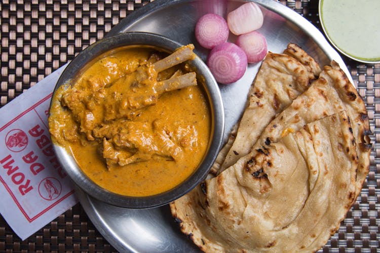 Dish,Food,Cuisine,Ingredient,Curry,Naan,Gravy,Produce,Indian cuisine,Dip