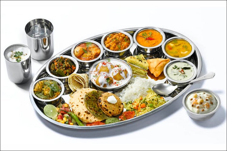 Dish,Food,Cuisine,Meal,Lunch,Ingredient,Steamed rice,Indian cuisine,Comfort food,À la carte food