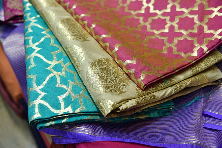 Purple,Pink,Turquoise,Magenta,Textile,Silk,Material property,Linens