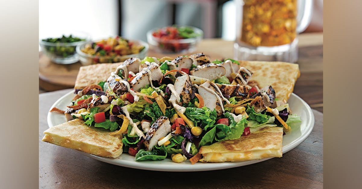 Quesadilla Chicken Explosion Salad At Chilis | LBB