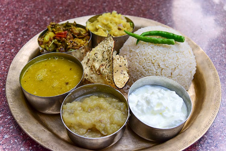 Dish,Food,Cuisine,Ingredient,Meal,Produce,Indian cuisine,Breakfast,South Indian cuisine,Maharashtrian cuisine