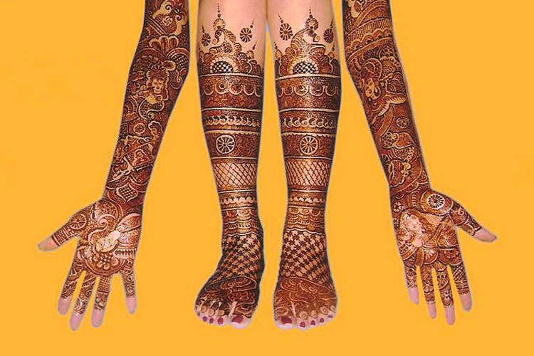 Mehndi,Pattern,Design,Joint,Henna,Arm,Human leg,Hand,Leg,Artwork