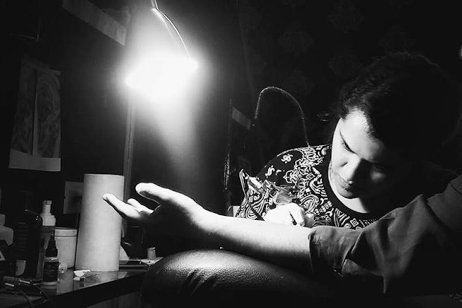 This Tattoo Artist Will Come Home And Make Your Tattoo!