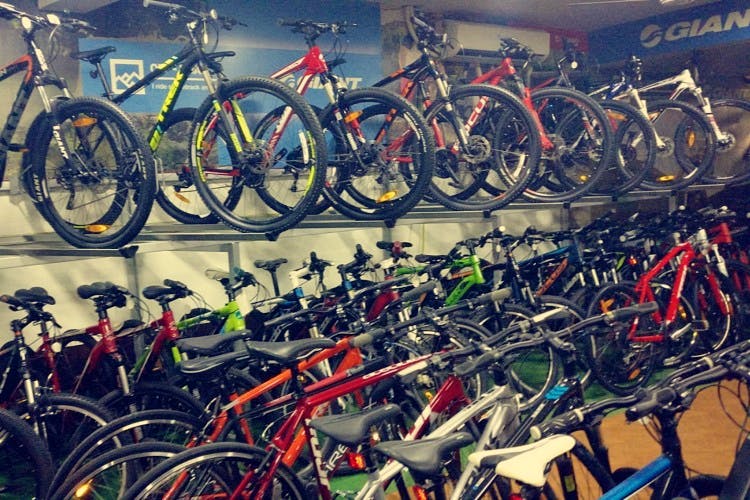 On the road bike shop hot sale