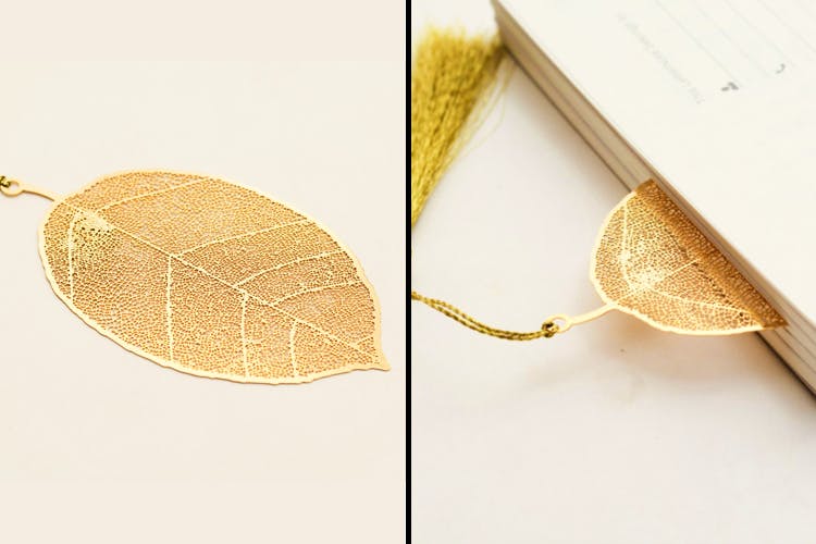 Leaf,Product,Earrings,Jewellery,Fashion accessory,Pendant,Brass,Metal