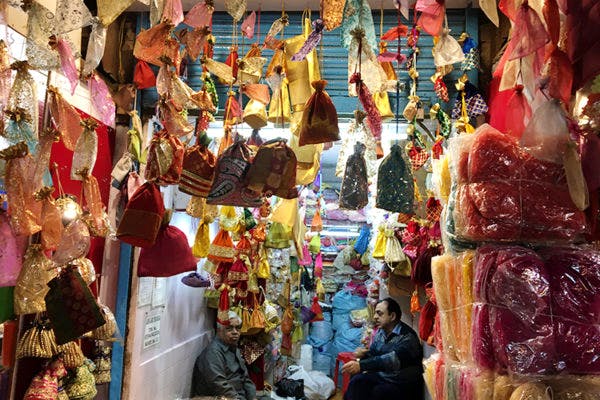 Cheapest Lehenga Market In Chandni Chowk | Bridal Lehenga Chandni Chowk  Cheap Price | COD - YouTube