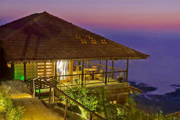 8 Stunning Airbnbs Around Mumbai To 2017