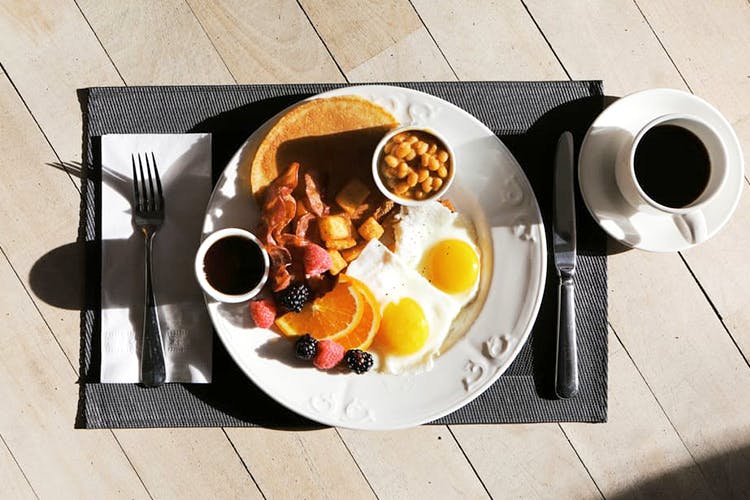 Food,Fried egg,Dish,Breakfast,Cuisine,Meal,Ingredient,Orange juice,Full breakfast,Brunch