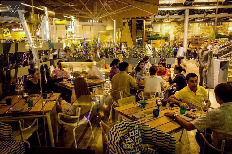 Restaurant,Design,Dai pai dong,Table,Building,City,Market,Customer,Food court